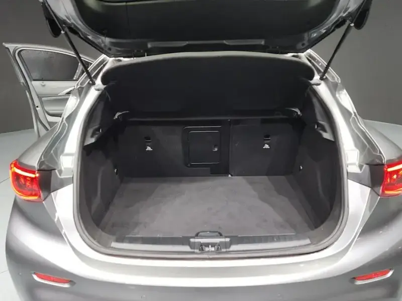 2018 Infiniti Q30 с пробегом 69 804 км