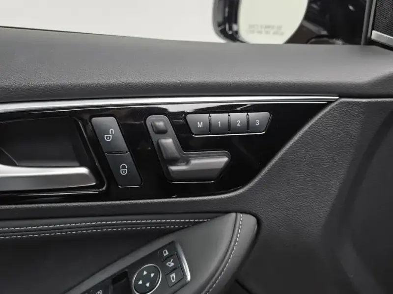 2017 Infiniti Q30 с пробегом 77 286 км