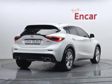 2019 Infiniti Q30 с пробегом 39 680 км