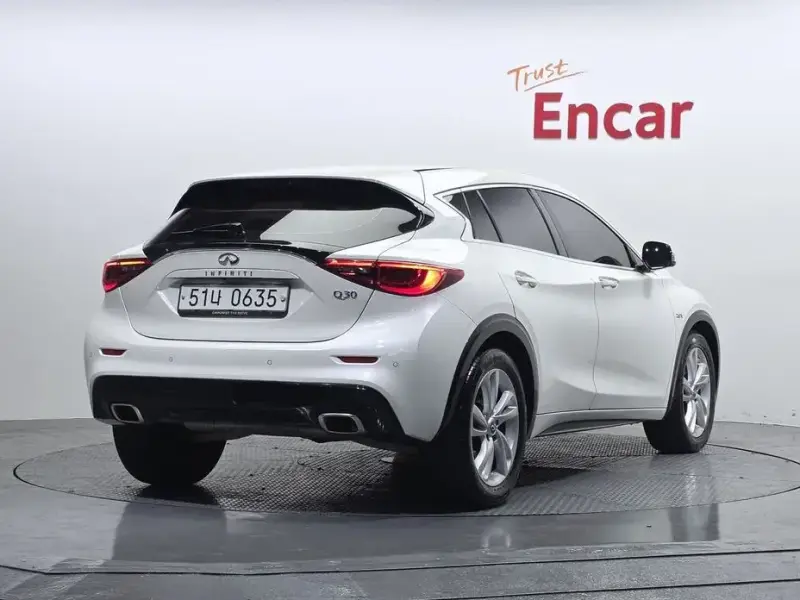 2019 Infiniti Q30 с пробегом 39 680 км