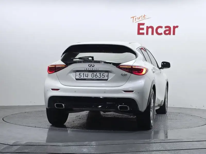 2019 Infiniti Q30 с пробегом 39 680 км