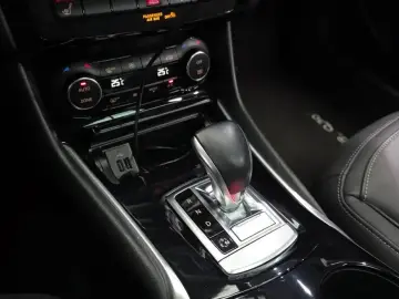 2019 Infiniti Q30 с пробегом 39 680 км