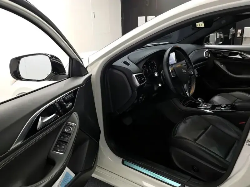 2019 Infiniti Q30 с пробегом 39 680 км