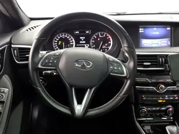 2019 Infiniti Q30 с пробегом 39 680 км
