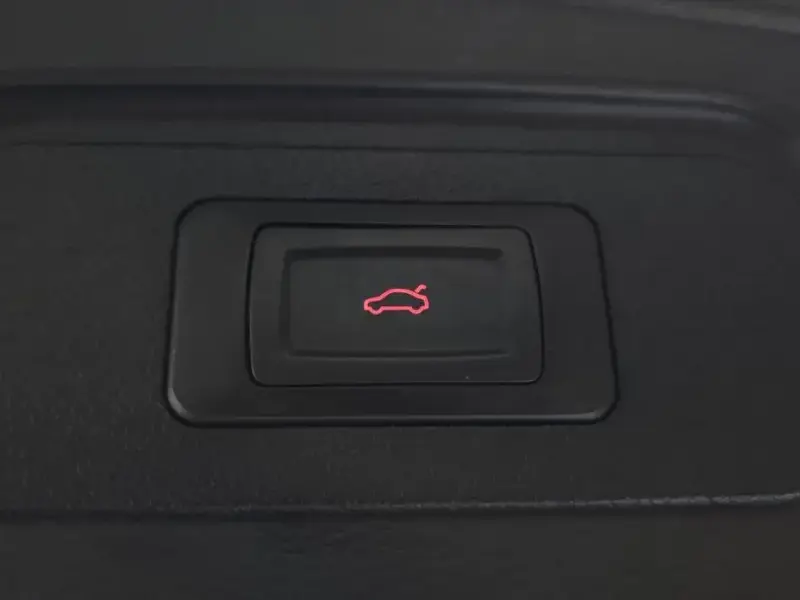 2019 Infiniti Q30 с пробегом 39 680 км