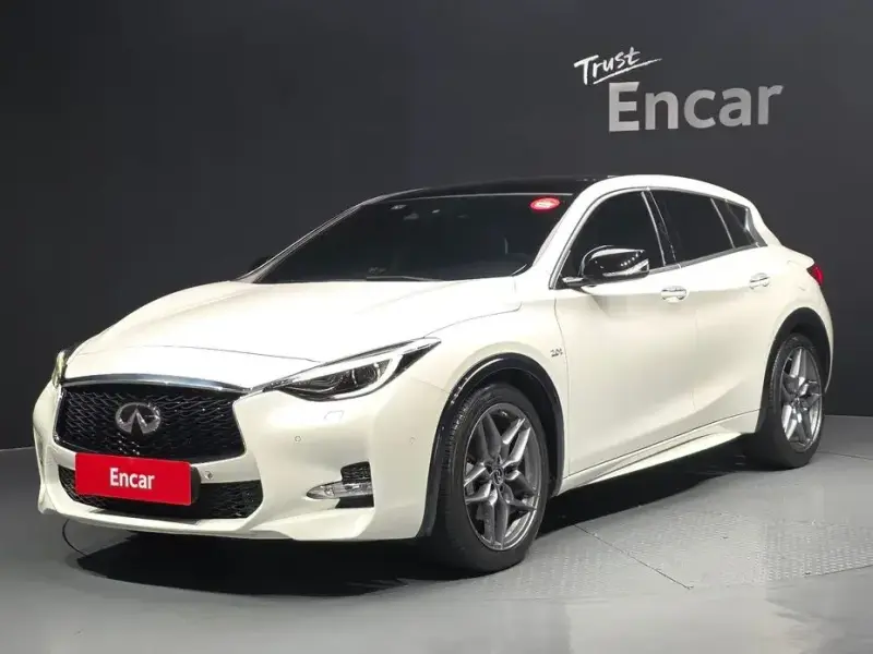 2017 Infiniti Q30 с пробегом 68 632 км