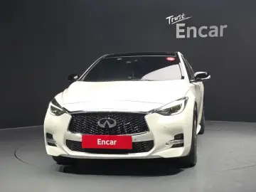 2017 Infiniti Q30 с пробегом 68 632 км