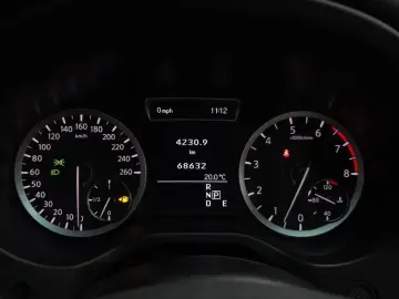 2017 Infiniti Q30 с пробегом 68 632 км