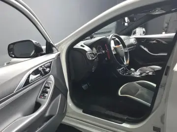 2017 Infiniti Q30 с пробегом 68 632 км