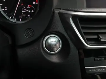 2017 Infiniti Q30 с пробегом 68 632 км
