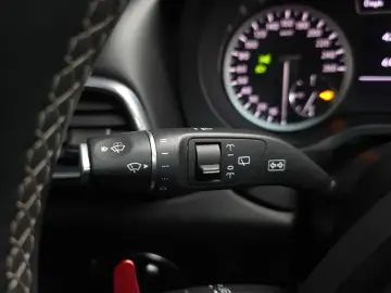 2017 Infiniti Q30 с пробегом 68 632 км