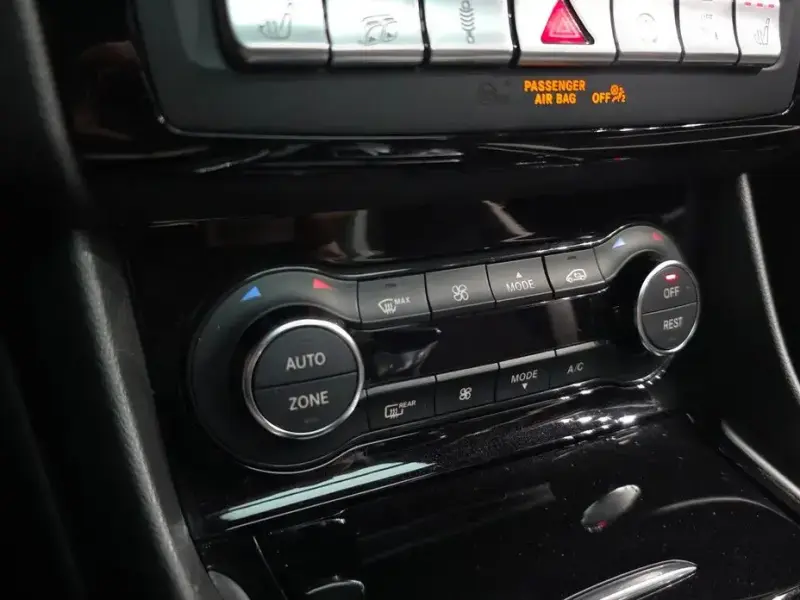2017 Infiniti Q30 с пробегом 68 632 км