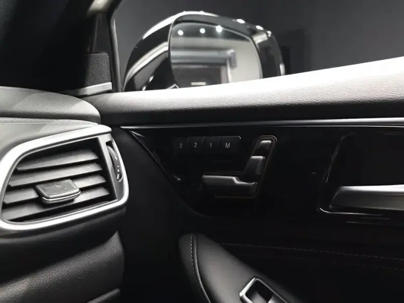 2017 Infiniti Q30 с пробегом 68 632 км