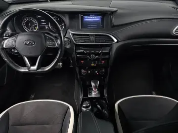 2017 Infiniti Q30 с пробегом 127 590 км