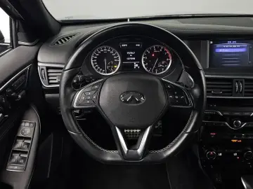 2017 Infiniti Q30 с пробегом 127 590 км