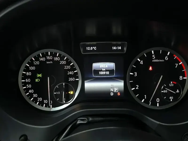 2017 Infiniti Q30 с пробегом 100 910 км