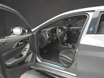 2017 Infiniti Q30 с пробегом 100 910 км