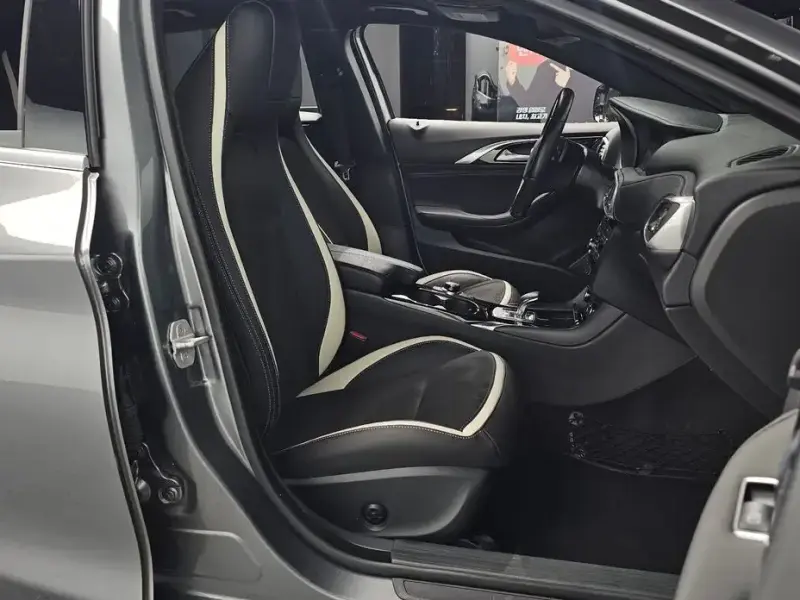 2017 Infiniti Q30 с пробегом 127 590 км