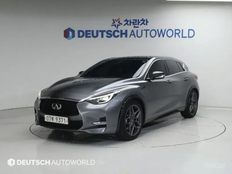 2017 Infiniti Q30 с пробегом 71 588 км