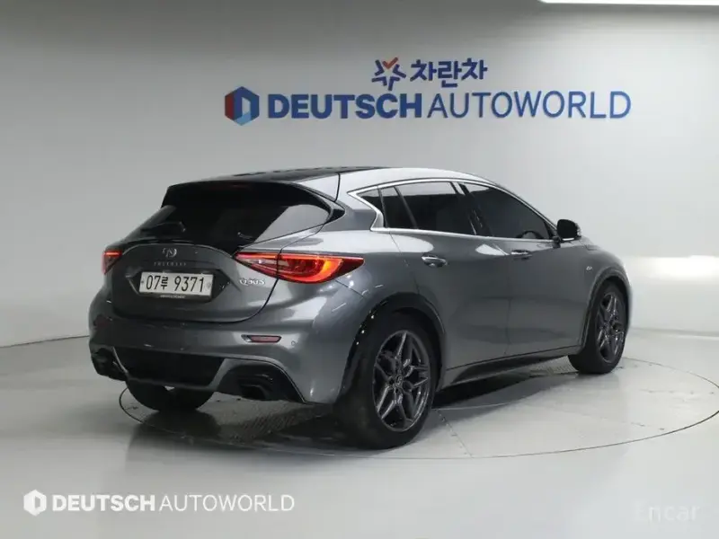 2017 Infiniti Q30 с пробегом 71 588 км