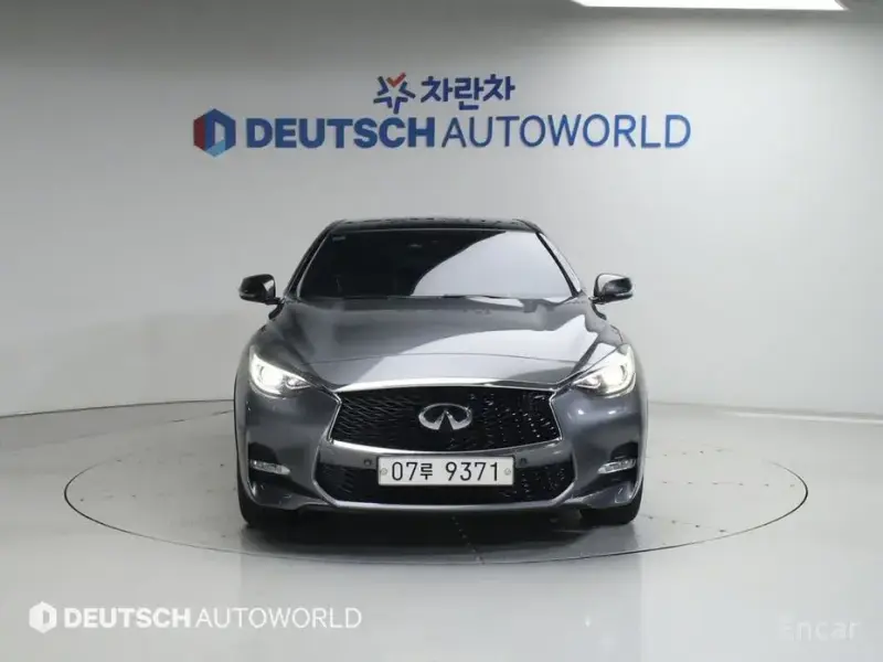 2017 Infiniti Q30 с пробегом 71 588 км