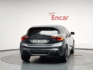 2017 Infiniti Q30 с пробегом 97 309 км