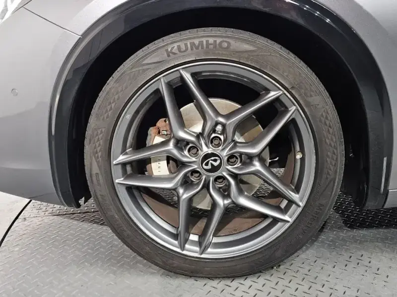 2017 Infiniti Q30 с пробегом 97 309 км