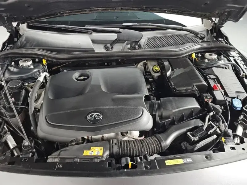 2017 Infiniti Q30 с пробегом 97 309 км