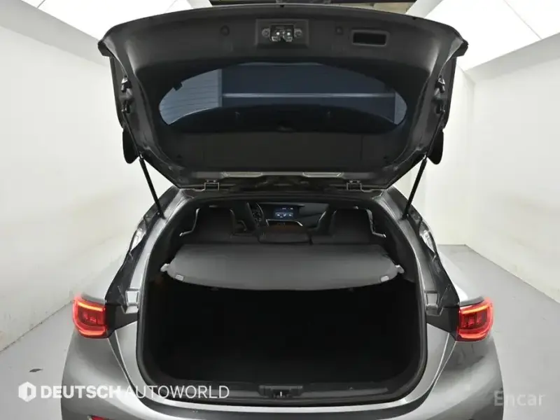 2017 Infiniti Q30 с пробегом 71 588 км
