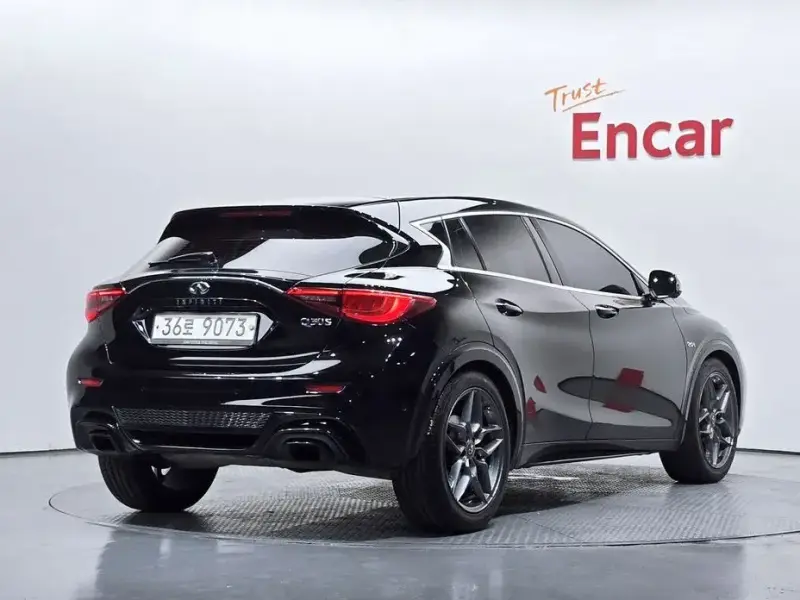 2017 Infiniti Q30 с пробегом 88 347 км