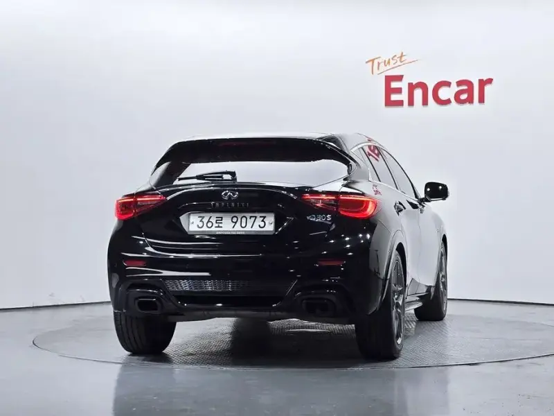 2017 Infiniti Q30 с пробегом 88 347 км