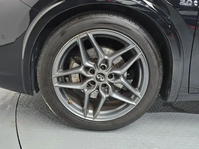 2017 Infiniti Q30 с пробегом 88 347 км