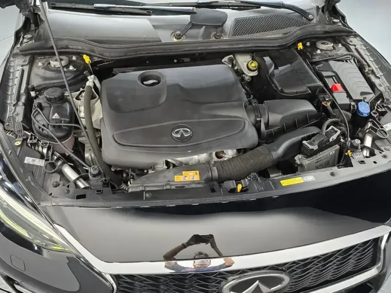 2017 Infiniti Q30 с пробегом 88 347 км