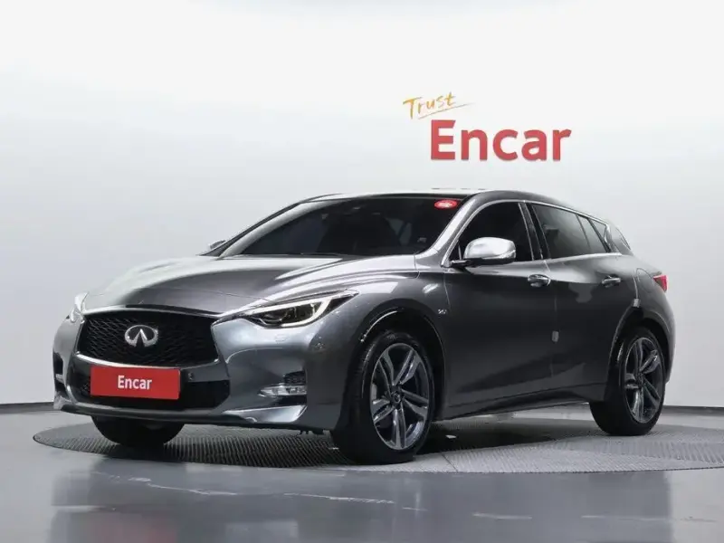 2017 Infiniti Q30 с пробегом 63 485 км