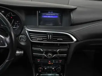 2017 Infiniti Q30 с пробегом 88 347 км