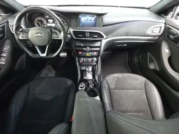 2017 Infiniti Q30 с пробегом 63 485 км