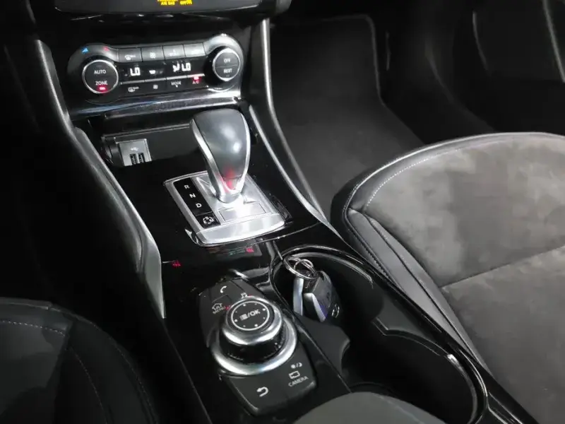 2017 Infiniti Q30 с пробегом 63 485 км