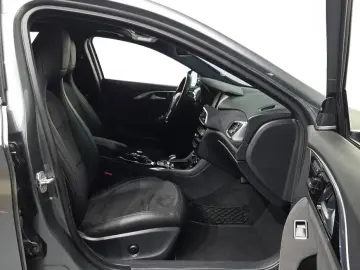 2017 Infiniti Q30 с пробегом 63 485 км