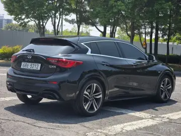 2017 Infiniti Q30 с пробегом 79 770 км