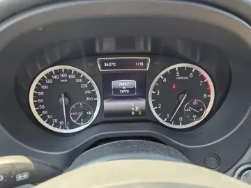 2017 Infiniti Q30 с пробегом 79 770 км