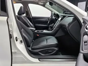 2020 Infiniti QX50 с пробегом 100 860 км