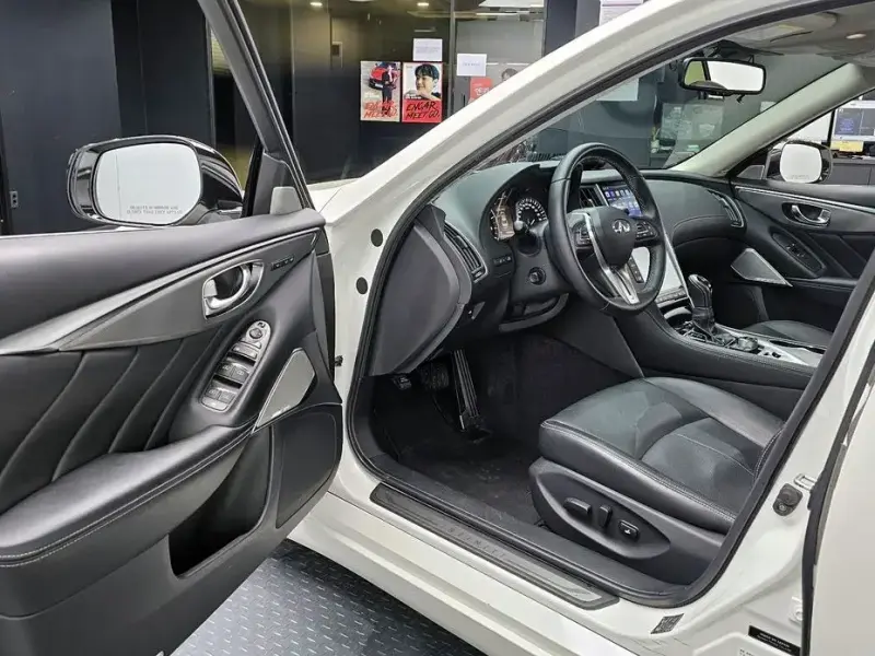 2020 Infiniti QX50 с пробегом 100 860 км