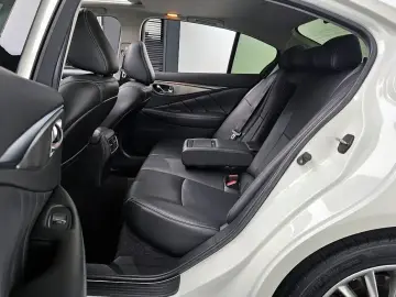 2020 Infiniti QX50 с пробегом 100 860 км