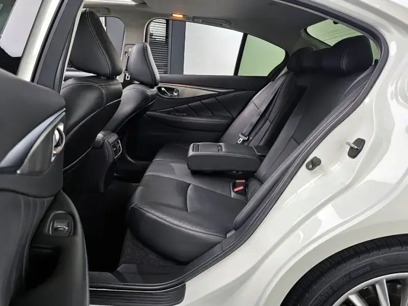 2020 Infiniti QX50 с пробегом 100 860 км
