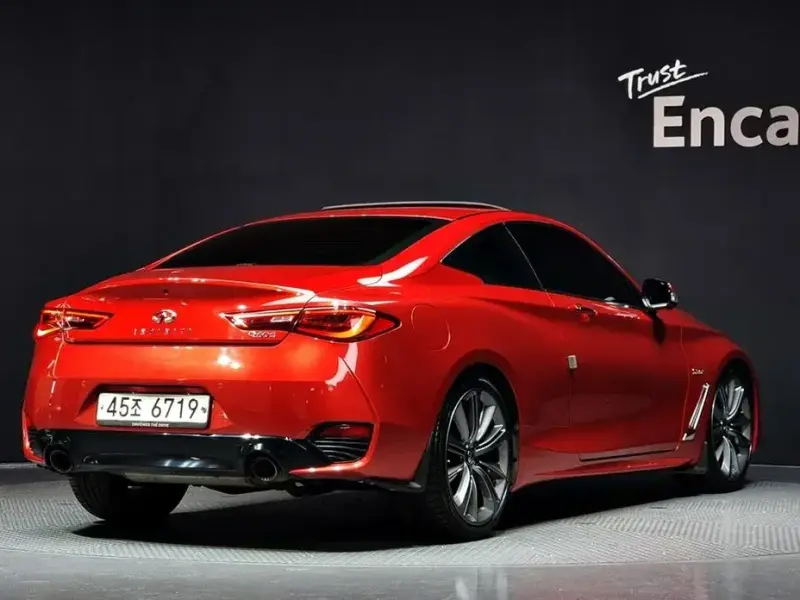 2018 Infiniti Q60 с пробегом 119 941 км