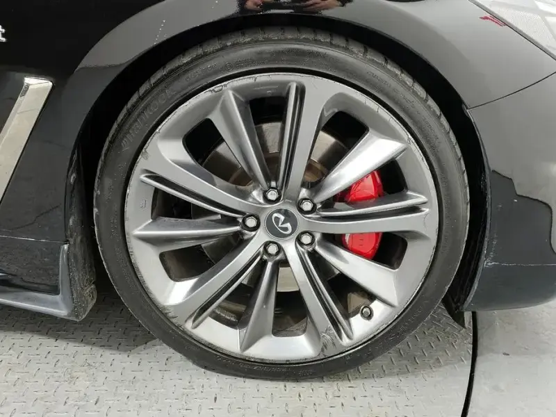 2018 Infiniti Q60 с пробегом 106 848 км