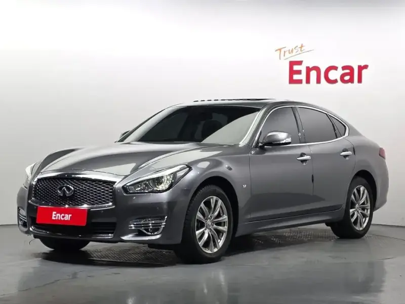 2018 Infiniti Q70 с пробегом 104 800 км