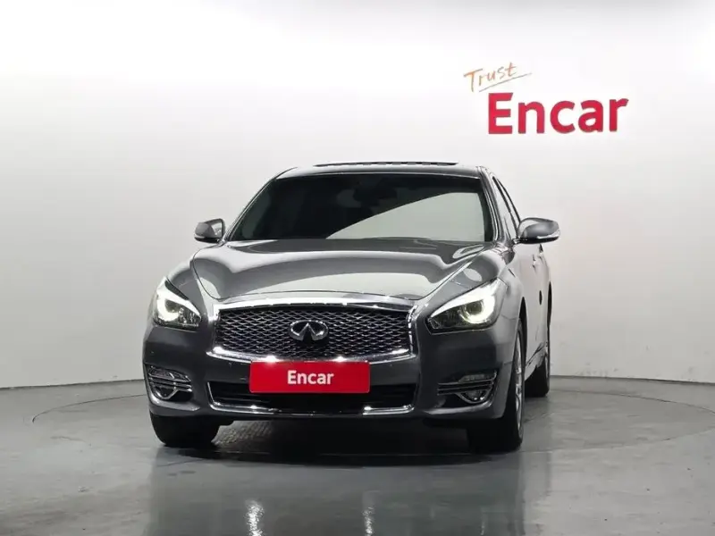 2018 Infiniti Q70 с пробегом 104 800 км