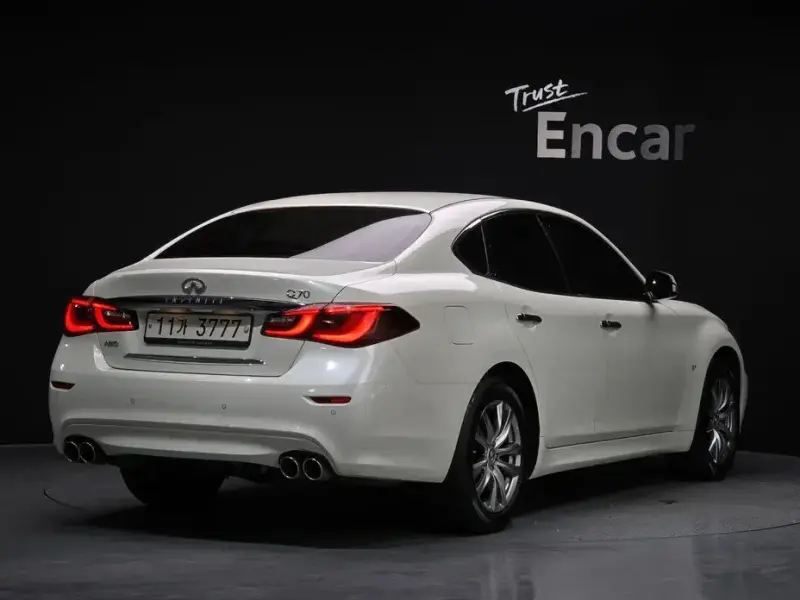2019 Infiniti Q70 с пробегом 66 459 км