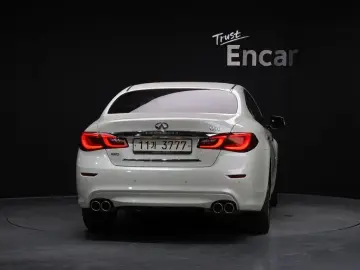 2019 Infiniti Q70 с пробегом 66 459 км